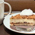 スターバックスコーヒー - 料理写真:ナッツ&キャラメルチーズケーキ。