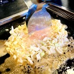 江戸もんじゃひょうたん - この焼ける音で期待が高まります