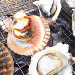 おみやげ村 - ホタテとカキ
