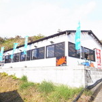 おみやげ村 - カキ小屋