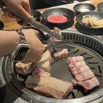 熟成肉専門店 ヨプの王豚塩焼 - 
