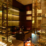 家全七福酒家 SEVENTH SON RESTAURANT - エントランス左にある待ち合いスペース