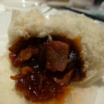 家全七福酒家 SEVENTH SON RESTAURANT - 飲茶（チャーシュー入りまんじゅうの中身）