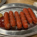 餃子ノ酒場 太陽ホエール - 赤ウインナー