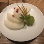 BAR 八百甚 - フルーツ：豊水、シャインマスカット添え