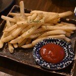 338065511 - フライドポテト