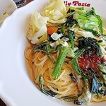 ジョリーパスタ - 料理写真:サーモンハラスとベーコンの明太子クリーム 野菜トッピング