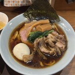 いかれたヌードル フィッシュトンズ - フルオートメーション手打風らぁめん