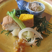 柏屋 大阪千里山 - 子持ちこんぶ、鯛しぐれ煮、煮穴子のお寿司