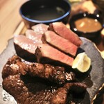 黒毛和牛タンとハラミ 焼肉龍 - 