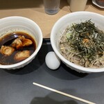 なぜ蕎麦にラー油を入れるのか。 - 料理写真: