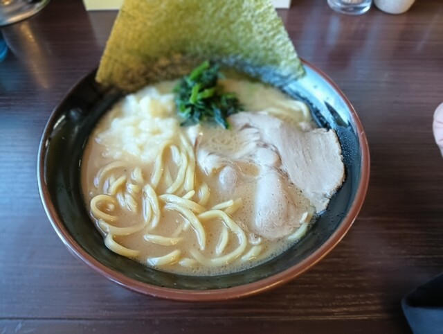 横浜家系ラーメンかまし家 半田本店 - 青山/ラーメン | 食べログ