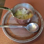 ビーフクラブ ノエル - 和牛アミ焼きランチのスープ