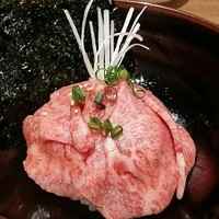 炭火焼肉 なかはら - お肉の鉄火丼
