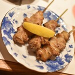 本格炭火焼鳥 清志郎 - ぼんちり（１本２７５円・写真は３本８２５円）２０２６年１月