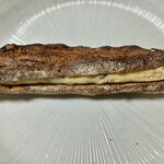 パンやきどころ RIKI - 胡桃のラムレーズン