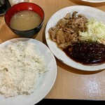 キッチンまつむら - ハンバーグとしょうが焼き定食1,000円