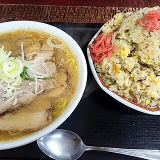 こく一番 ラーメン みどりや_1