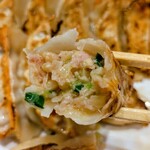 悟空 - 特製肉餃子リフト