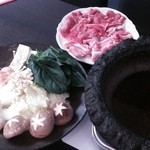 石鍋のぐち - （2014年12月）石鍋：具（肉と野菜など）
