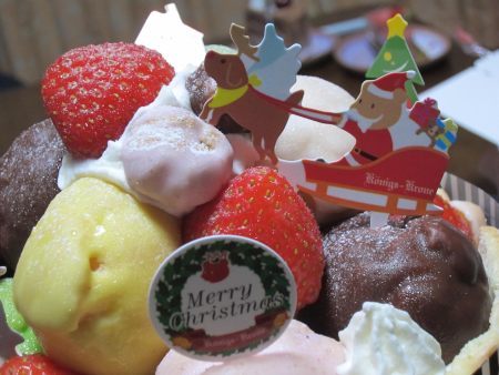 クリスマスケーキはここにしました By H Dorcus ケーニヒス クローネ 博多阪急店 博多 ケーキ 食べログ