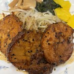 あじ平 - 濃い味ですがご飯が進むチャーシュー！今回単品ですが定食もありました。