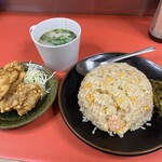 三陽軒 - 海老入大盛焼き飯・唐揚げ3個・スープ