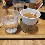 LE GARAGE with OHAGI3 西神中央店 - 