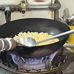 三陽軒 - 海老入大盛焼き飯(完成♪)