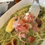 バンビーナ - 【2026.1.11(日)】パスタに入っているトマトのチーズ