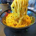 東京油組総本店 - 万人受けするクセの強くない味わい。油そばデビューに良いかもしれません。これキッカケに油そば沼にハマるのもいいかも(笑)