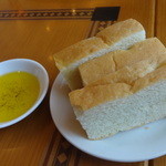 コルティブォーノ - 自家製パン