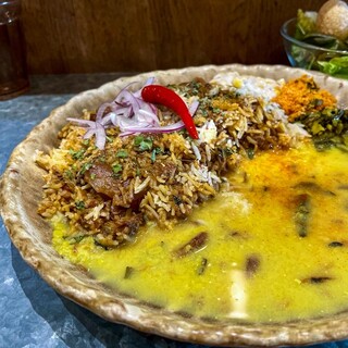 カレー&スパイス ワルン_0