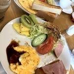 タプロース - トーストにハム乗せ