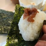 ずんぐりころりん - ①おむすび《南高梅&カリカリ梅&蜂蜜梅》