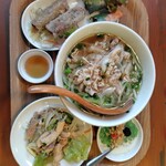 でですけ サイゴンキッチン - 