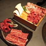 三大和牛食べ比べ 個室焼肉 つなぐ なんばオリエンタルホテル店 - 