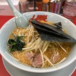 ラーメン山岡家 青梅店 - 特製味噌メギラーメン　990円