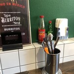 LOS BURRITOS NO.1 - カウンターの私のスペース