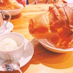 トラットリア カルネジーオ - 