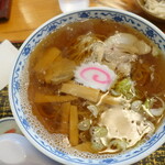 あいづや - 料理写真:米沢ラーメン（800円）