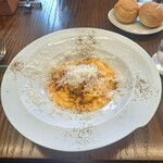 まずはカルボナーラかボロネーゼ - 