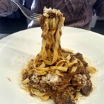 まずはカルボナーラかボロネーゼ - 