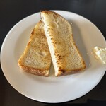 Kruh - トーストは、どっちにも付いてますm(._.)m