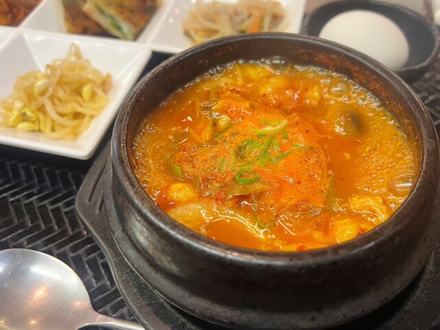 スッカラチョッカラ - 新長田/韓国料理 | 食べログ