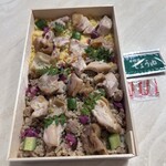 1000 - お土産の鳥ご飯