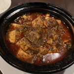 SEN YO - 四川麻婆豆腐。グツグツ！アツアツで運ばれてきました。