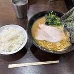 ラーメン 杉田家 - 