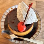 オールシーズンズ コーヒー - クラシックプリン（上から）