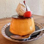 オールシーズンズ コーヒー - クラシックプリン（横から）